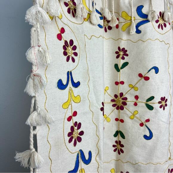 Wall Hanging Tapestry Table Cloth Ceremony Rug Embroidered Tassles Gold Floral - Picture 10 of 11